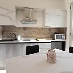 Apartment Casa Malika A *