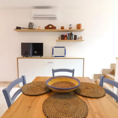 Casa Malika A Отранто